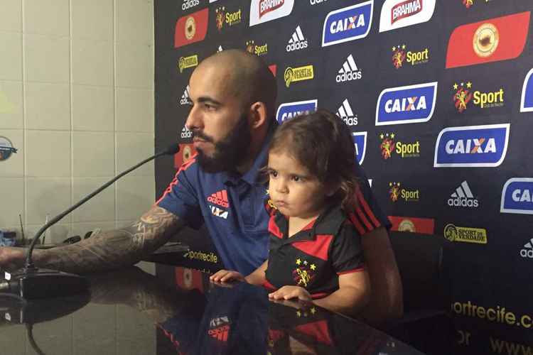 "Saio triste por não ter dado o título a essa torcida e clube tão vitorioso", lamentou Danilo Fernandes