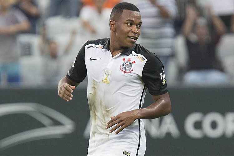 Alan Mineiro, de 28 anos, chega ao América por empréstimo e ficará no Coelho até o fim da temporada 2016