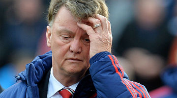 Apesar do título da Copa da Inglaterra, Van Gaal não resiste e é demitido do Manchester United