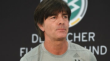 Joachim Low lamenta ausência de Reus, lesionado, e convoca jovens apostas para Euro, na França