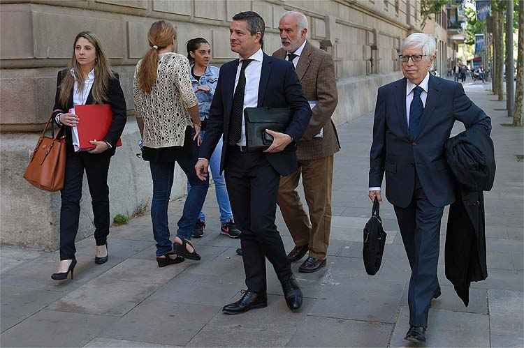 Argumento da defesa se baseia na suposta falta de conhecimento de Messi dos negócios de seu pai