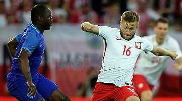 Em amistoso, Holanda venceu a Polônia, por 2 a 1