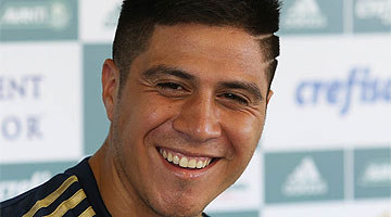 Atacante Cristaldo quer continuar no Palmeiras