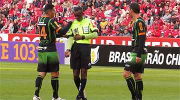 América perdeu para o Internacional por 3 a 1