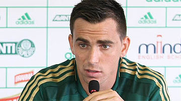 Sem espaço no Palmeiras, atacante Pablo Mouche deve ser anunciado pelo América em breve