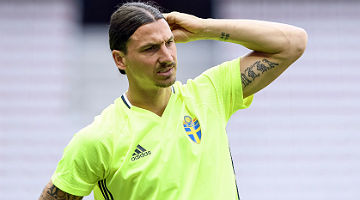 Ibrahimovic anunciou aposentadoria da Seleção Sueca após participação na Eurocopa