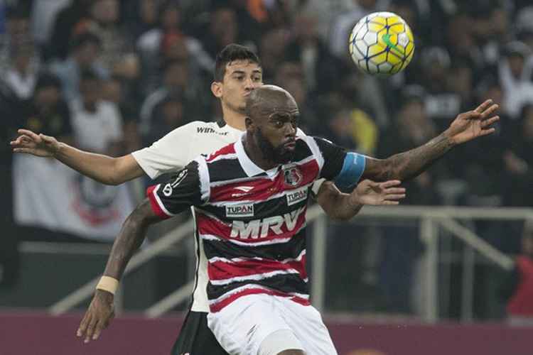Grafite marcou diante do Corinthians e chegou aos oito gols no Campeonato Brasileiro da Série A