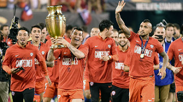 Bicampeão da Copa América, Chile seria o representante sul-americano contra vencedor da Euro