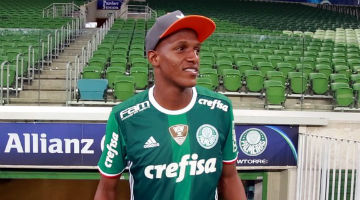 Mina assinou por cinco anos com o Palmeiras