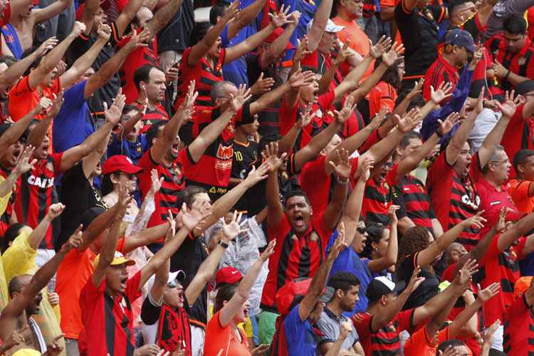 Os ingressos comprados na internet não precisam mais serem trocados antes do acesso ao estádio