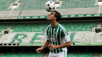 Atacante Leandro Damião é um dos desejos da diretoria vascaína para o restante da temporada