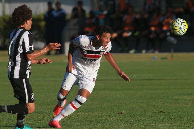 "Se o jogador mostrar qualidade, eu vou colocar em campo", disse o técnico tricolor em alusão a Marcíliio