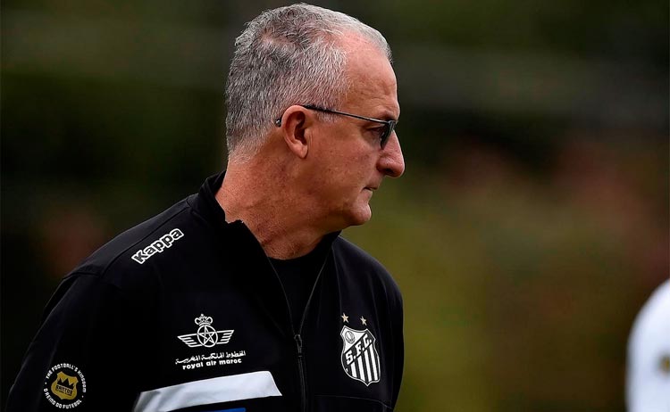 Dorival Júnior não escondeu a irritação com a má atuação do Santos no empate com o Gama, quarta-feira