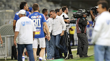 Paulo Bento tentará evitar pior turno do Cruzeiro