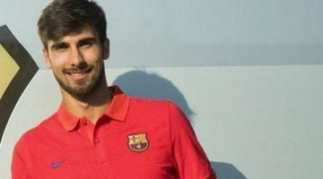 André foi apresentado no Barcelona