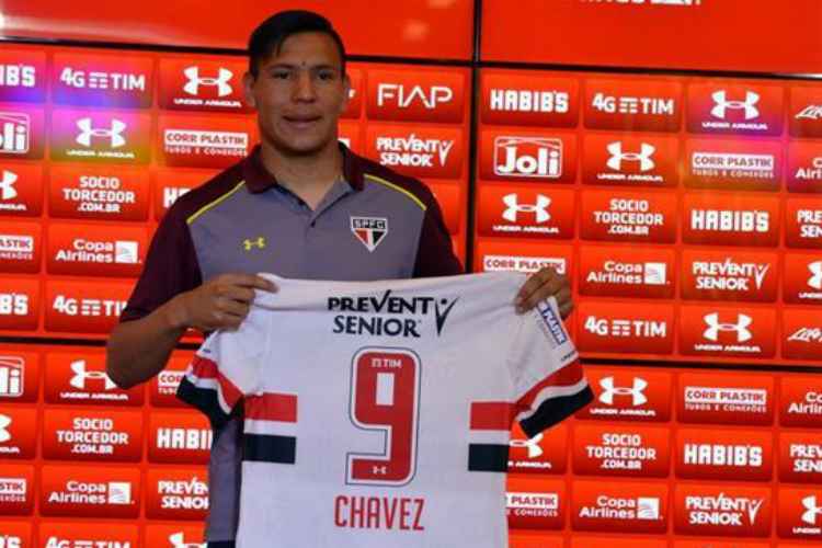 Chavéz recebeu a camisa 9 do São Paulo e se colocou à disposição para jogo contra a Chapecoense
