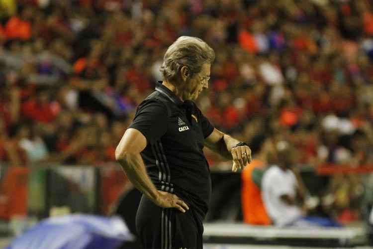 "Acredito que foi mérito do adversário muito mais do que culpa do nosso time", disse o treinador