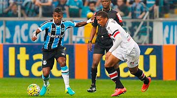 Bollaños disputa com Danilo Pires: tropeço em casa impede o Grêmio de alcançar o topo 