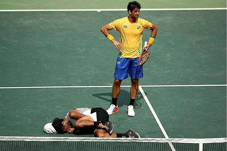 Thomaz Bellucci avança no Rio de Janeiro após contusão do alemão Dustin Brown