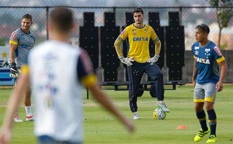 Como Fábio só volta em maio de 2017, Rafael (foto) pode superar marca de 100 partidas pelo clube