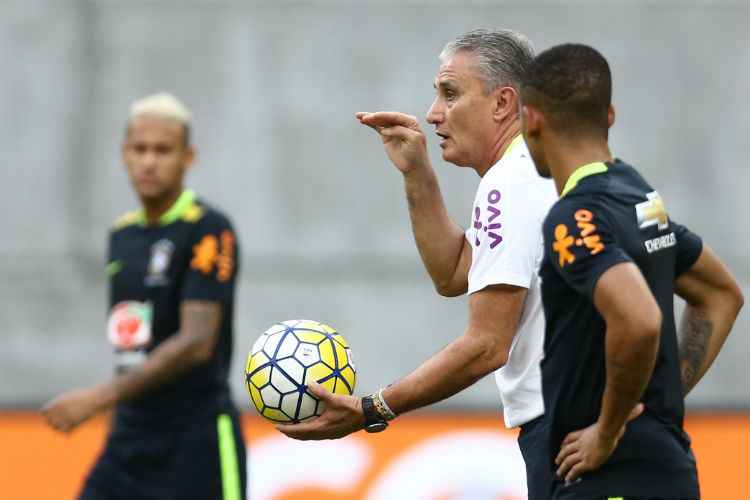 Após vitória na estreia contra o Equador, Técnico Tite fará seu segundo jogo no comando da Seleção Brasileira