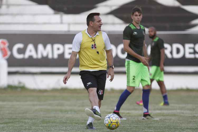 Doriva fez questão de assistir e analisar a última partida do Sport no Brasileiro, contra o Corinthians