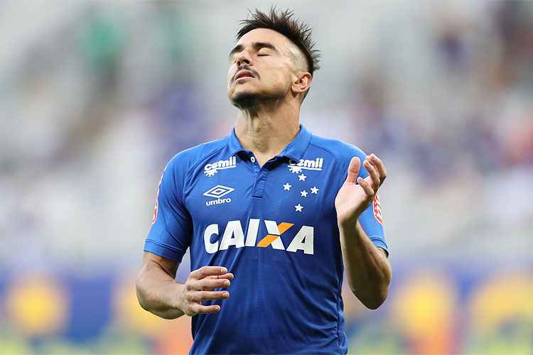 Último gol de Willian foi marcado na derrota por 2 a 1 para o Sport, dia 24 de julho, no Mineirão