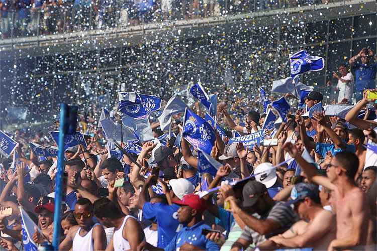 Torcida do Cruzeiro promete repetir festa que tem feito nos últimos jogos do Cruzeiro no Gigante da Pampulha