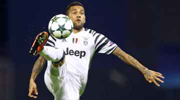 Daniel Alves está com prestígio na Juventus