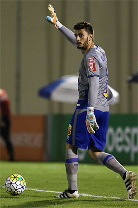 Rafael completou 50º jogo pelo clube