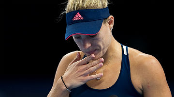 Kerber cai em Hong Kong
