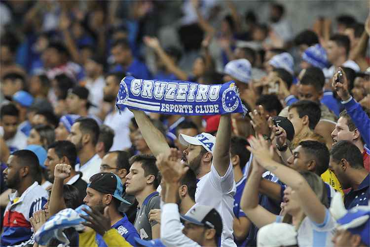 Cruzeiro vendeu pouco menos de dez mil ingressos para o jogo diante da Chapecoense, em BH