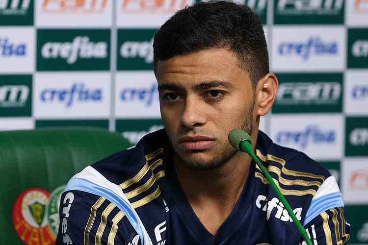 Mesmo com vantagem, Cleiton Xavier pediu foco ao Palmeiras na reta final do Brasileiro