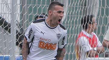 Contra o América, no Independência, Otamendi marcou o seu único gol com a camisa do Atlético