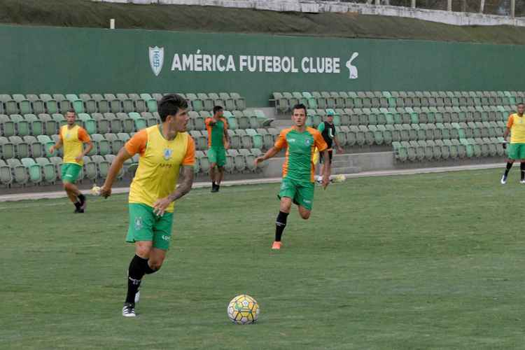 Contando com a ajuda de rival, América quer terminar o campeonato fora da última colocação na tabela