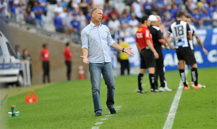 Para Mano, Cruzeiro dominou totalmente o primeiro tempo da partida contra o Santos, no Mineirão