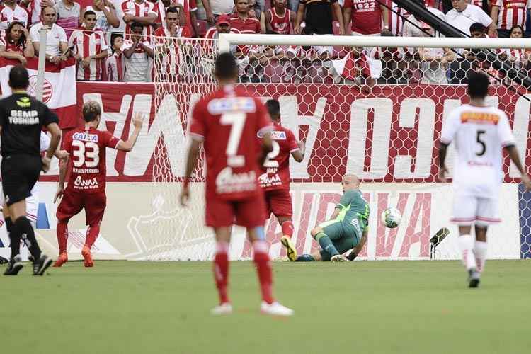 Timbu perde e amarga novamente o gosto do "quase", do que poderia ter sido e não foi