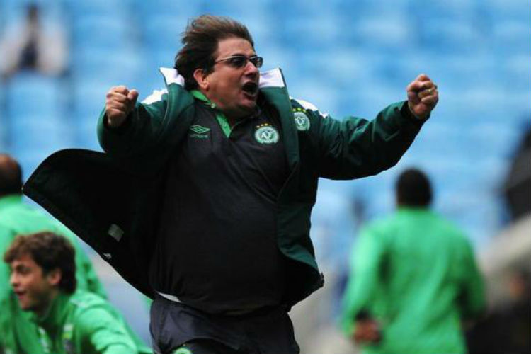O técnico Guto Ferreira foi campeão catarinense de 2016 no comando da Chapecoense