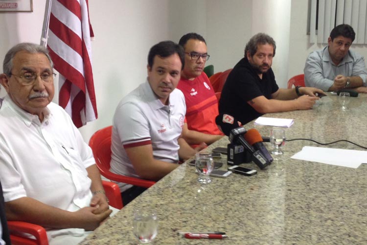 "Vai para o time se tiver qualidade. Se não estiver pronto não irá", avisou o técnico Dado Cavalcanti