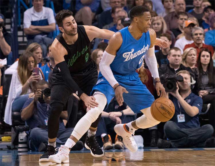 Westbrook foi o cestinha da vitória de seu time sobre o Minnesota Timberwolves