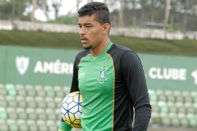 Goleiro Jori, de 20 anos, disputará Módulo II do Campeonato Mineiro com a camisa do Guarani