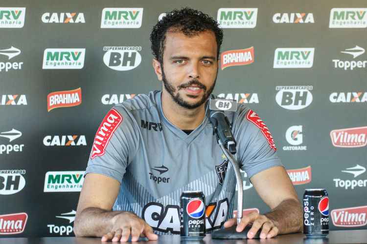 Giovanni vai para sua sétima temporada com a camisa do Atlético
