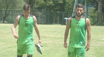 Renato Kayser e Leônidas na pré-temporada do Villa Nova no interior paulista
