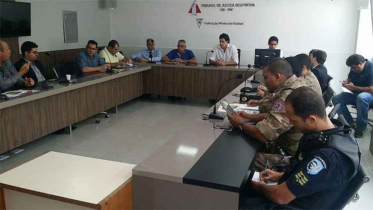 Reunião na sede da Federação Mineira de Futebol definiu detalhes do clássico entre Cruzeiro e Atlético
