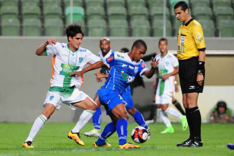 Muitas chances, nada de gol: empate por 0 a 0 no Horto foi melhor para a URT, que jogou fora de casa