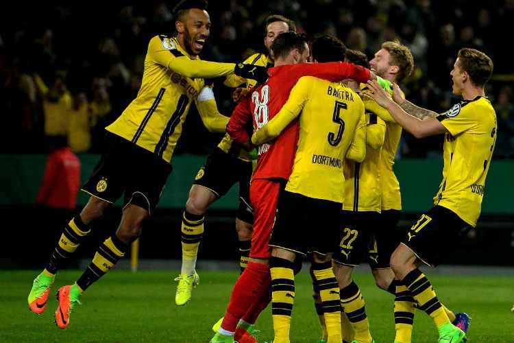 Borussia Dortmund eliminou o Hertha em jogo eletrizante e está nas quartas da Copa da Alemanha