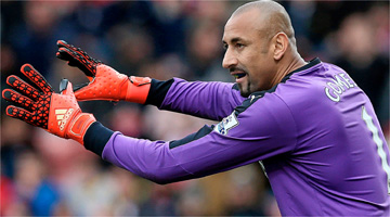 Gomes fez grandes defesas e evitou vitória elástica do United no Inglês