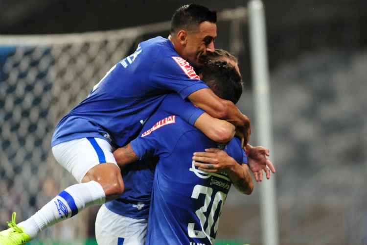 Robinho, Sobis e Thiago Neves (foto) se juntam a Arrascaeta no quarteto ofensivo titular do Cruzeiro