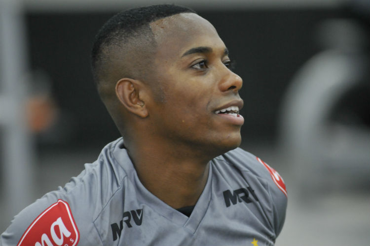 Vai ter Robinho! Atacante treinou entre os titulares nesta sexta e deve jogar contra o Democrata