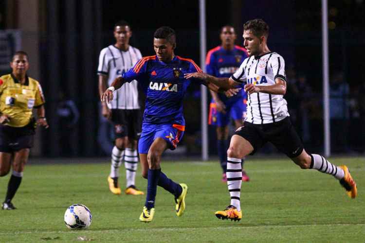 Jovem armador se destaca em assistências para gols e está no Sport desde os 14 anos